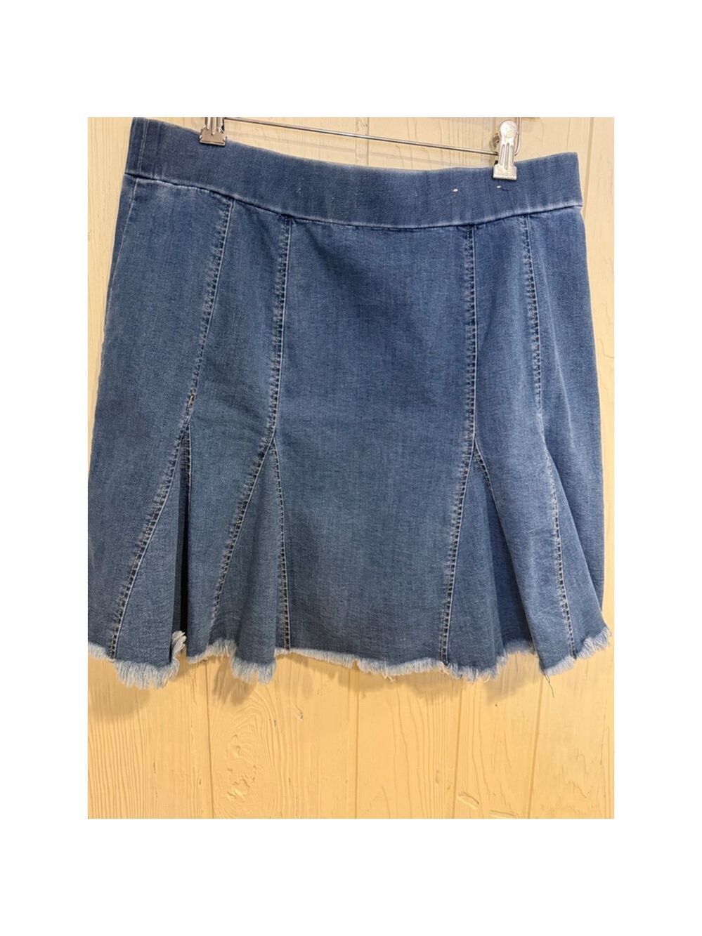 A Beautiful Soul Blue Denim Pleated Mini Skirt Size 1X - Picture 3 of 9